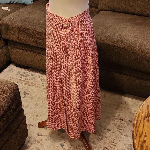 H&M Wrap Skirt - Picture 2 of 7